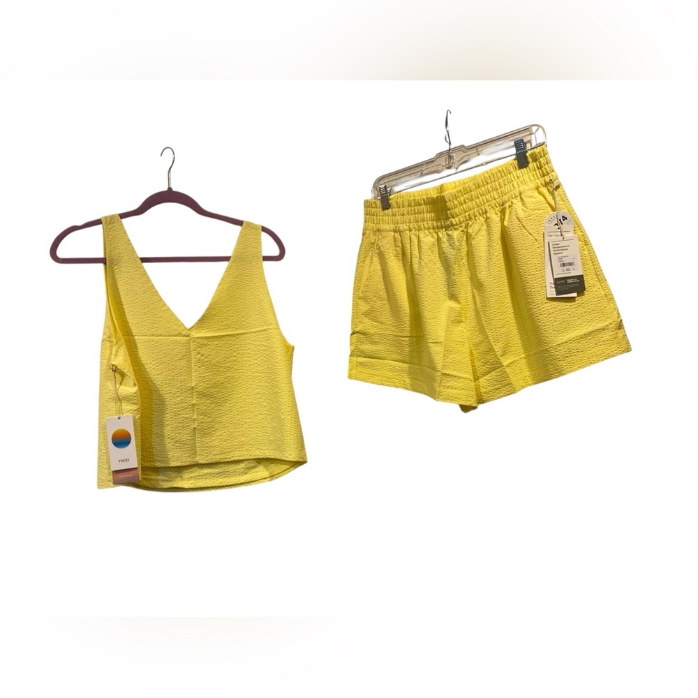 NWT Vuori villa textured tank and shorts set SUNLIGHT Size L